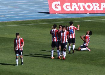 Linares demostró que está más vivo que nunca sumando su primer triunfo