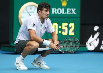 Garin se bajó de torneo en París y con eso cierra la temporada