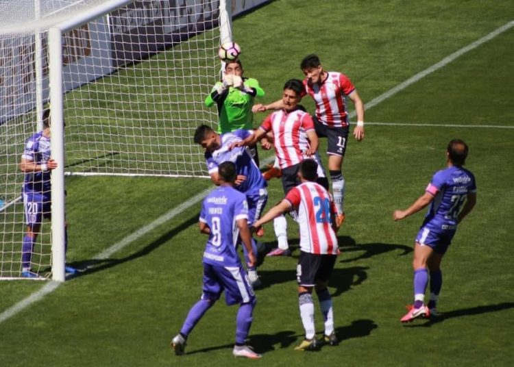 Cauqueninos y linarenses se toparán en duelo de necesitados