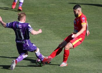 I. de Cauquenes sumó tres puntos de oro en el debut de Felipe Cornejo
