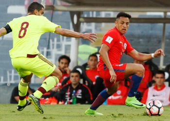 Revise la probable formación de la Roja que va por el triunfo a Venezuela