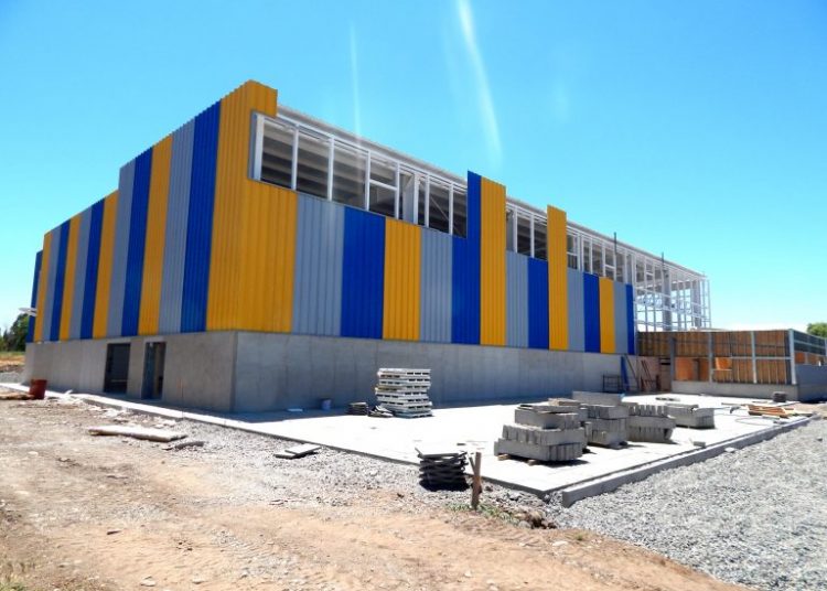 Polideportivo pronto será una realidad en el Maule Norte