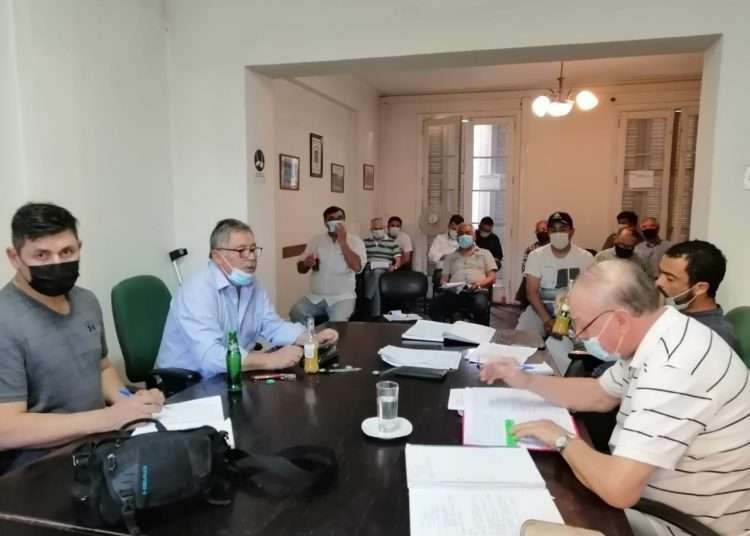 Consejo de Presidentes de la Villa no aguantó grupos y suspendió al directorio encabezado por Hugo Muñoz 