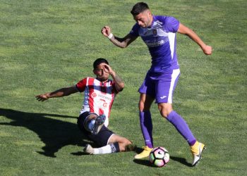 Linarenses se hunden en la tabla tras ser goleados ante rival directo por la permanencia