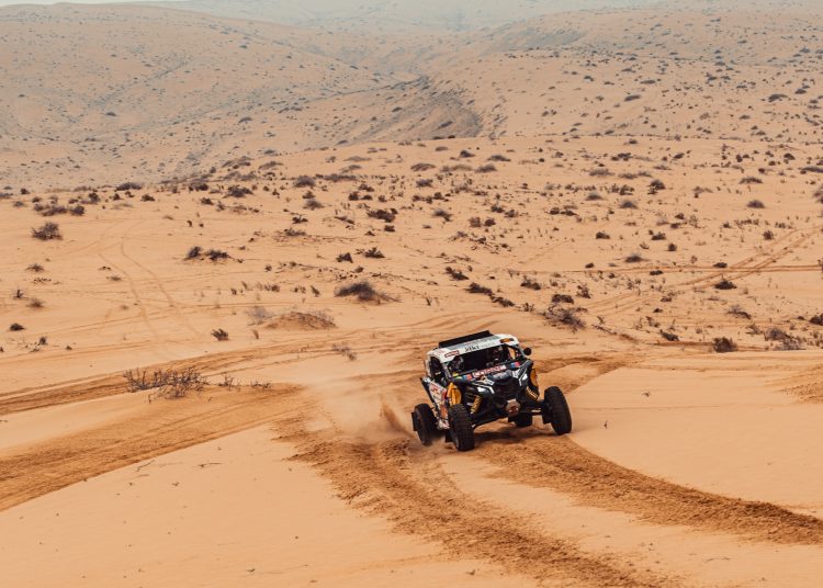 Francisco López superó con triunfal presentación la etapa maratón que tuvo de todo