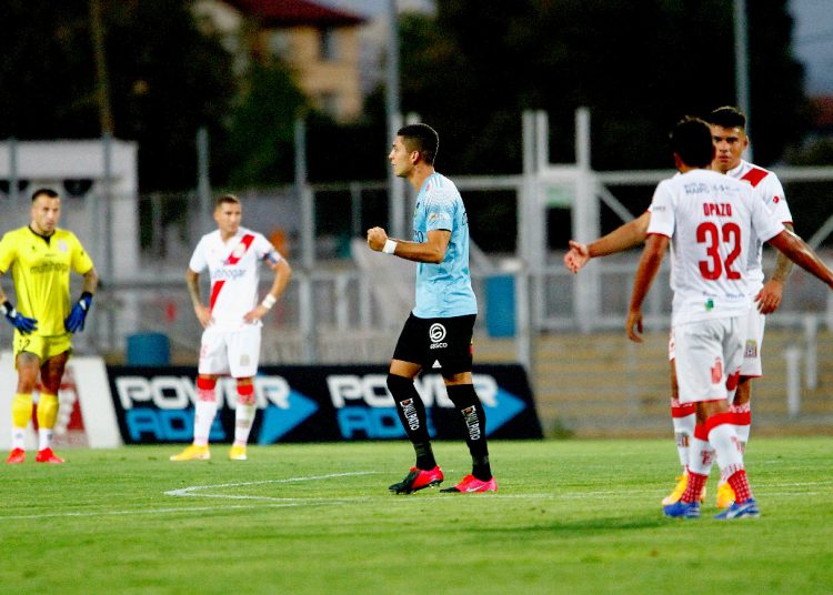 Curicanos desaprovecharon buena ocasión de ganar terreno en la parte alta de la tabla