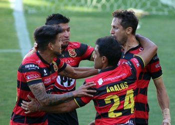 Rangers ya tiene oncena, aunque espera evaluación de Peric