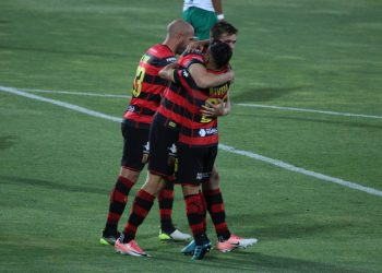 Rojinegro recuperó el poder ofensivo y dejó los puntos en casa