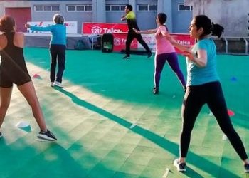 “Vive el deporte en tu recinto” es el programa que apunta a mantener en actividad a los talquinos