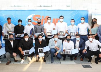 Exfutbolistas de clubes maulinos recibieron fondo de retiro