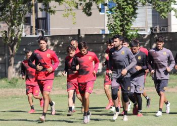 Rojinegro inició la “Operación Retorno” con importantes novedades 