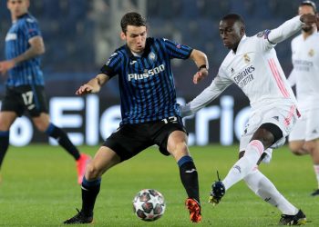 Visitantes sacaron cuentas alegres en la ida de los octavos de la Champions