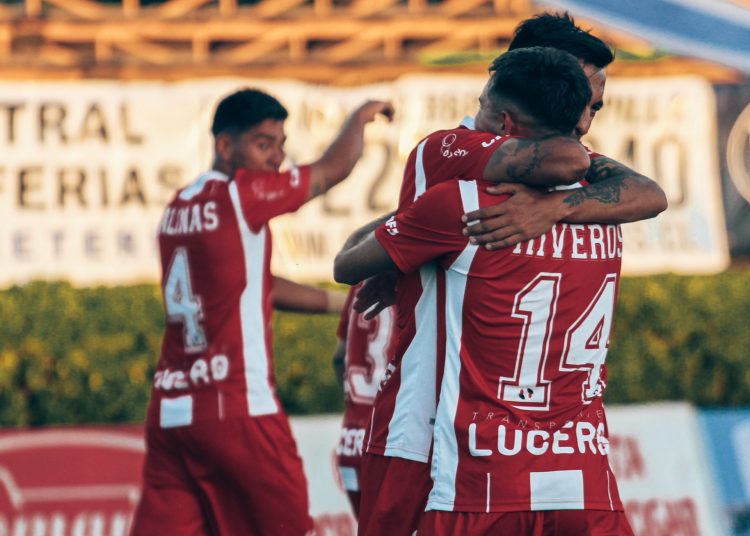 El Uní-uní con Julio Castro en cancha dio el primer golpe en la final de la “B”  