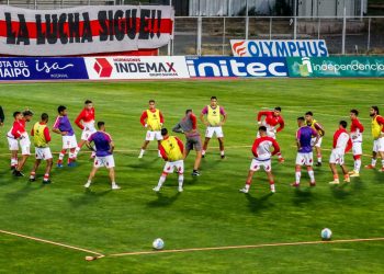 Curicó presentó a jugador francés y ahora va por un ex Deportes Iquique