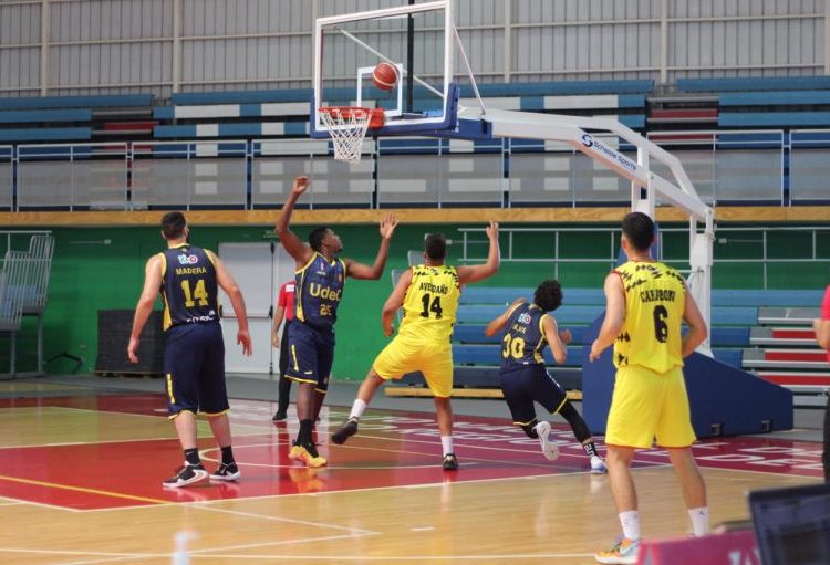 Brote de Covid-19 en la LNB: ¡Suspendido partido de Español de Talca este fin de semana! 