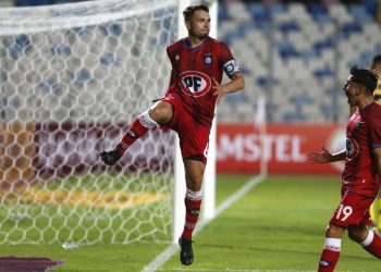 [VIDEO] Ex Rangers le dio agónico triunfo a Huachipato ante Antofagasta por la Sudamericana