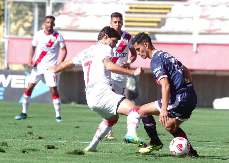 Curicó hizo su estreno dejando los tres puntos en casa
