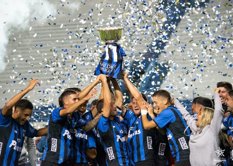 Talquino fue parte del cuerpo técnico del campeón del Clausura de Uruguay  