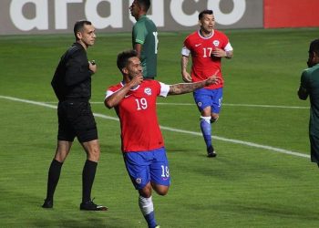 Lasarte debutó con un triunfo en el banco de La Roja  