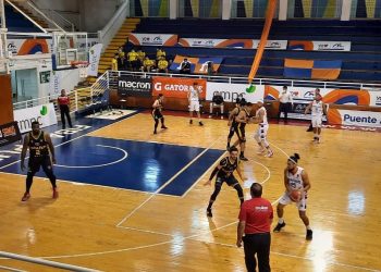 Español recuperó terreno con triunfo en Puente Alto