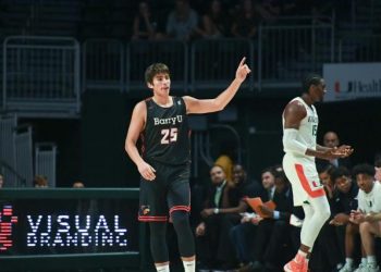 Basquetbolista talquino sigue rompiéndola en la NCAA de Estados Unidos