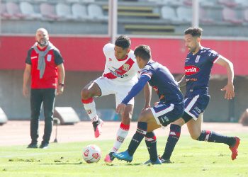 Martín Palermo volverá a la banca curicana para el duelo de este lunes ante Antofagasta