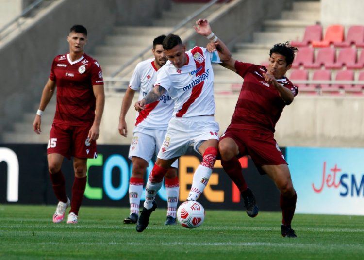 Curicó Unido cerrará la tercera fecha del torneo de la Primera División