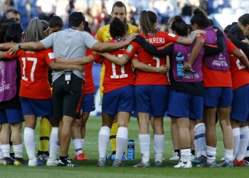 Chile entra en la recta final de su preparación al repechaje olímpico