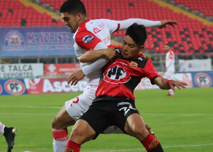 Rojinegro perdió y cedió terreno en la Primera “B”