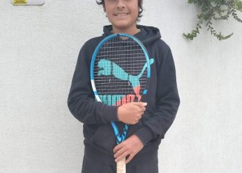 Tenista talquino espera mejorar su juego para dar el gran salto