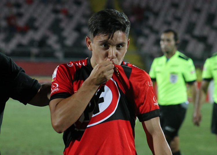 “Nico” Rivera cumplió 100 pleitos con Rangers y ahora apunta a Curicó : “Es un clásico y los clásicos se ganan”