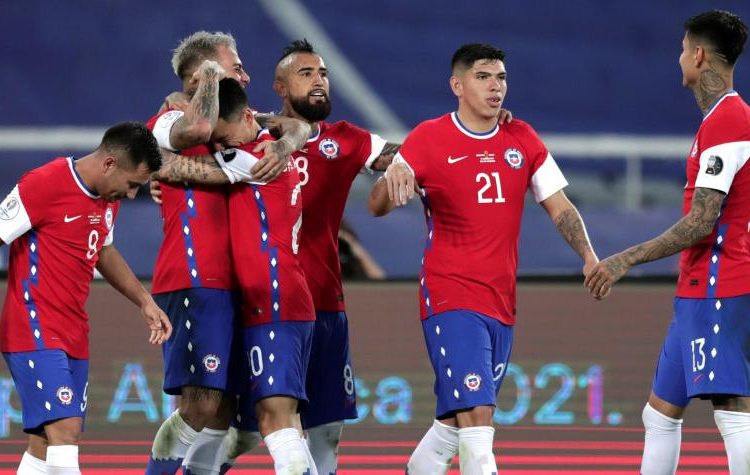 La Roja con oncena tentativa para dejar atrás una nueva polémica al interior del plantel