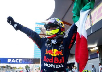 Mexicano celebró en una nueva jornada de Fórmula 1