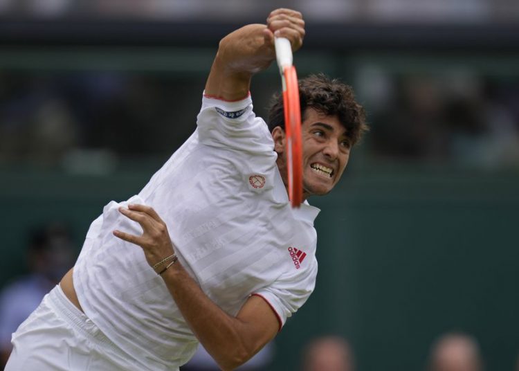 Cristian Garín fue eliminado de Wimbledon ante la solidez y contundencia de Djokovic