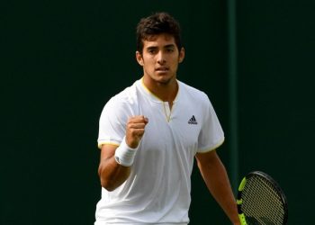 Garín en racha en Wimbledon y ya sacó pasajes a tercera ronda