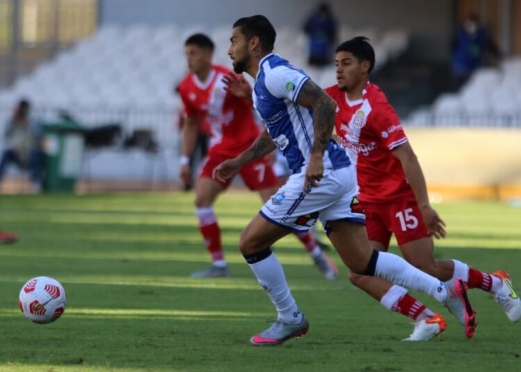 Curicó rescató un punto en el norte del país
