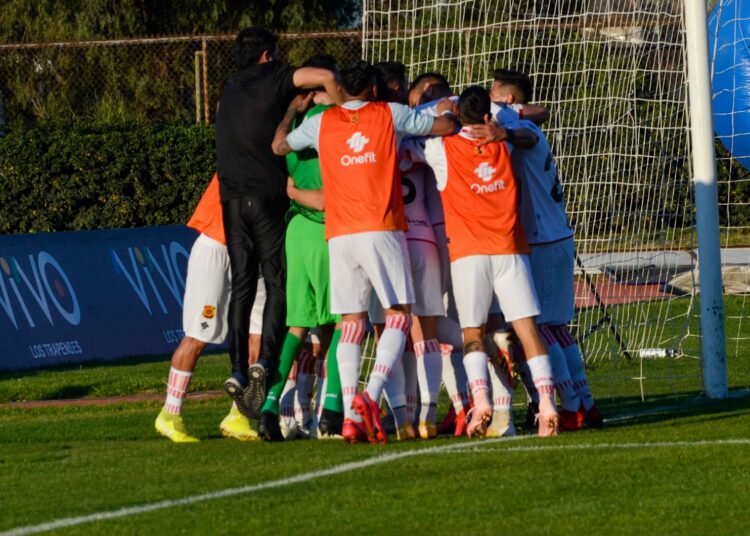 Rojinegro consiguió puntos de oro en un triunfo sufrido