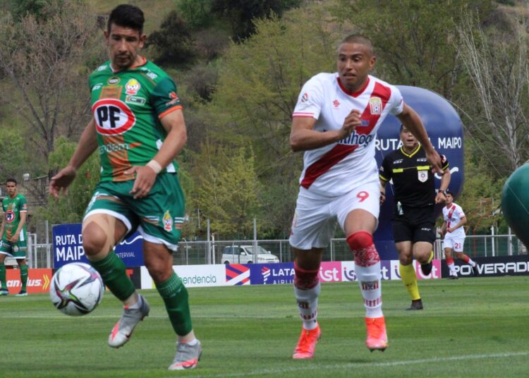 Curicó consiguió una victoria que le da confianza y respiro