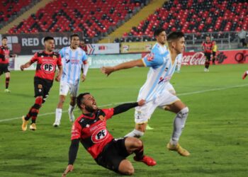 Rangers igualó en un partido que terminó con incidentes