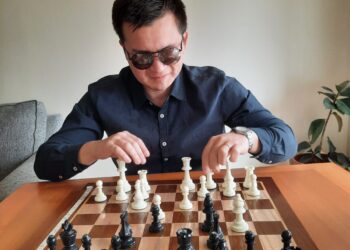 Michael Moraga: El talquino que espera triunfar en el ajedrez para ciegos