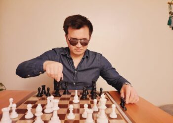 Ajedrecista talquino no vidente logró tablas ante reconocido crédito europeo