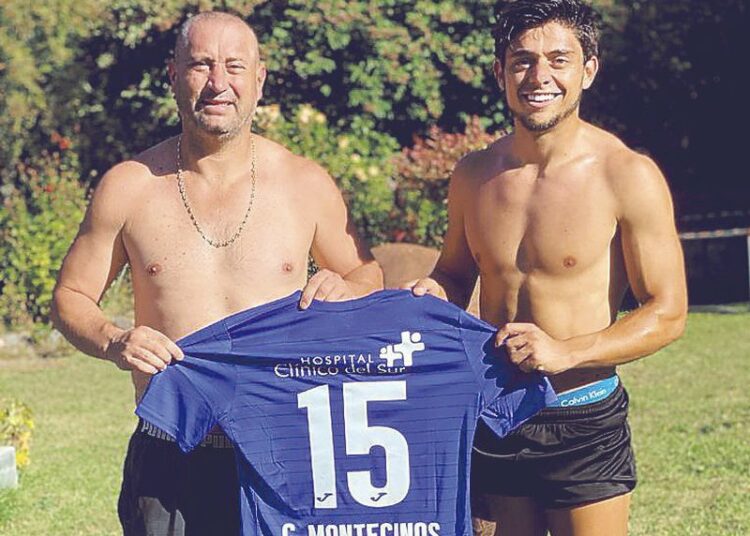 Cristian Montecinos sobre debut de su hijo en La Roja: “va siempre al frente, es irreverente”