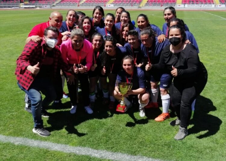 Atlético Comercio celebró y se quedó con la Copa Fuerza de la Mujer