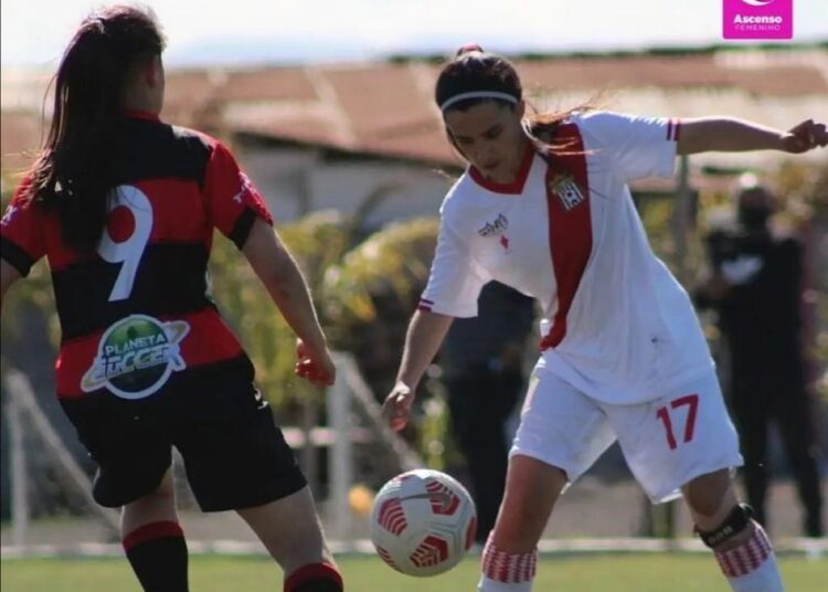 Rangers venció a Curicó Unido en el inicio del torneo del fútbol femenino