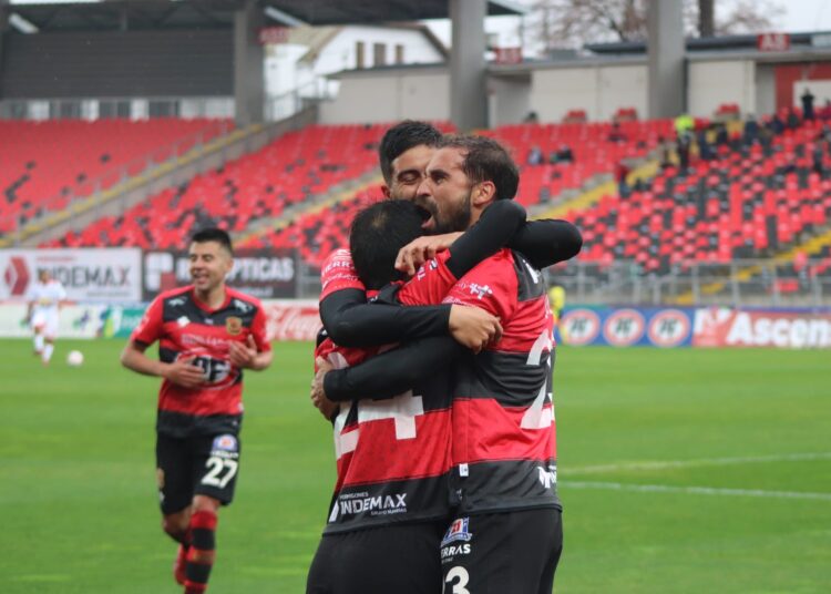 El Rojinegro tendría formación definida para medirse ante Santa Cruz