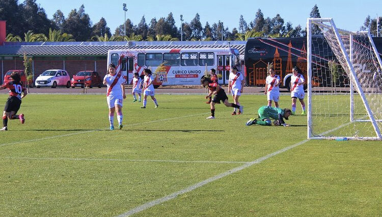 Talquinas y curicanas disputarán una  nueva versión del clásico maulino