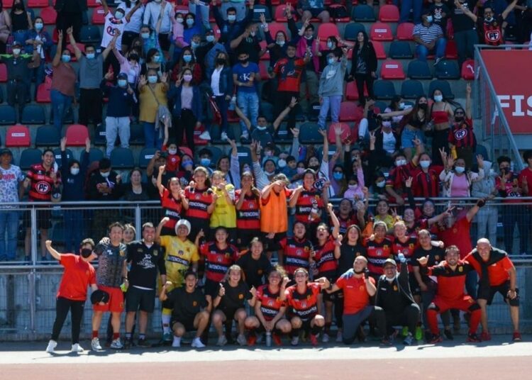 ¡En la agonía Rangers se quedó con el clásico maulino!