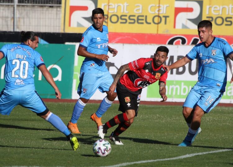 Rangers se despidió de su  hinchada con un deslucido empate