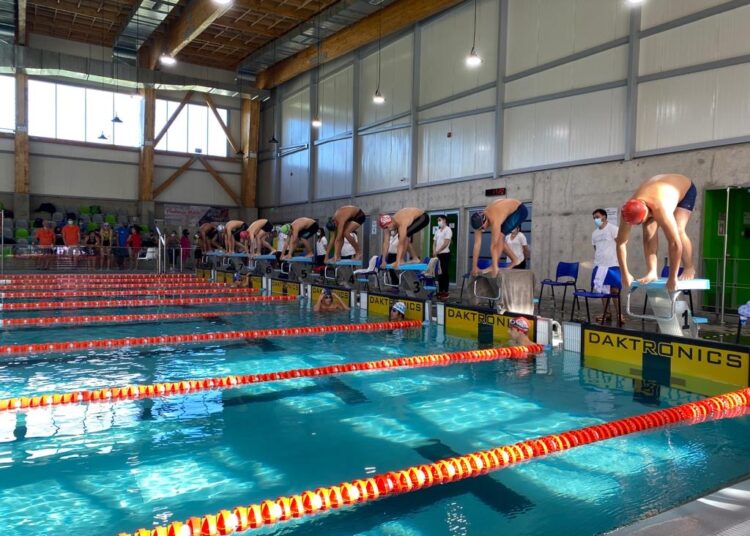 Control Regional Escolar de  natación entregó a los mejores