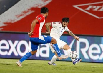 La Roja ganó en Paraguay y sueña con llegar a Qatar